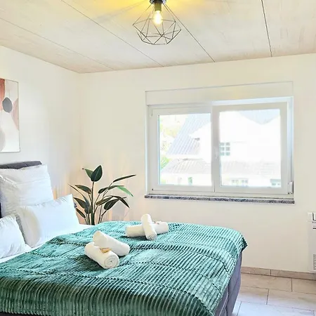 Apartment Design-apartment I Klimaanlage I Balkon I Boxspring I Nespresso *