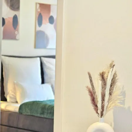 Design-apartment I Klimaanlage I Balkon I Boxspring I Nespresso * 莱茵河畔威尔