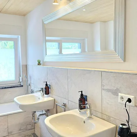 Design-apartment I Klimaanlage I Balkon I Boxspring I Nespresso Apartment Weil am Rhein