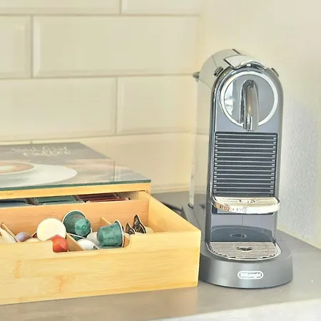 I Design I Klimaanlage I Balkon I Boxspring I Nespresso Appartamento