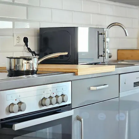 I Design I Klimaanlage I Balkon I Boxspring I Nespresso Apartment Weil am Rhein