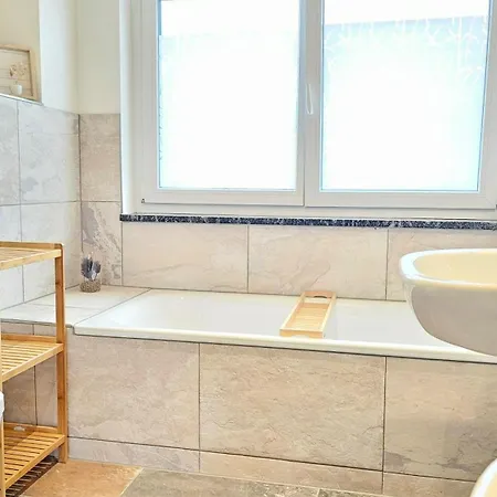 Design-apartment I Klimaanlage I Balkon I Boxspring I Nespresso Apartment Weil am Rhein